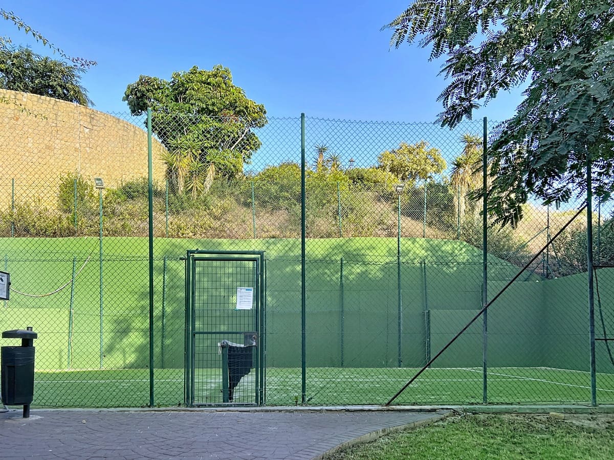 2 bedroom Apartment for sale in Manilva with pool garage - € 299,000 (Ref: 9478980)