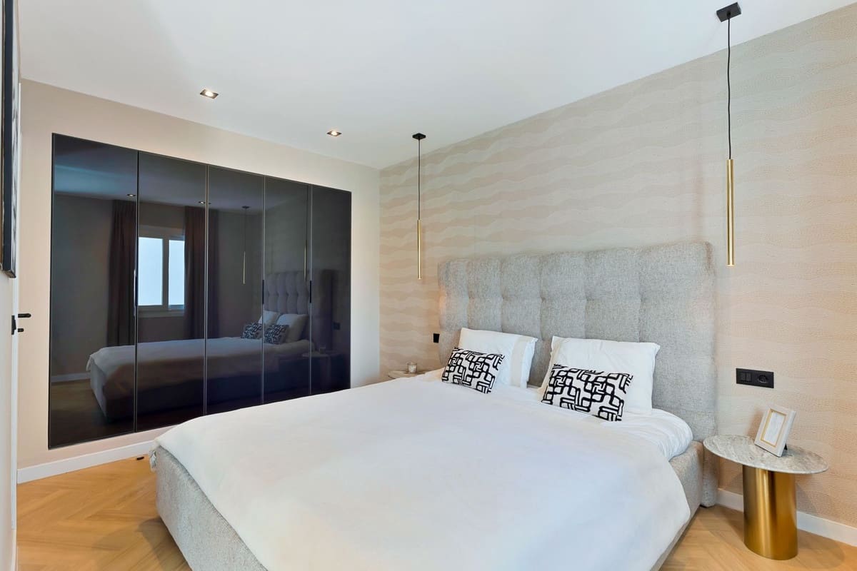 4 quarto Casa em Banda para venda em New Golden Mile com piscina garagem - 730 000 € (Ref: 9480775)