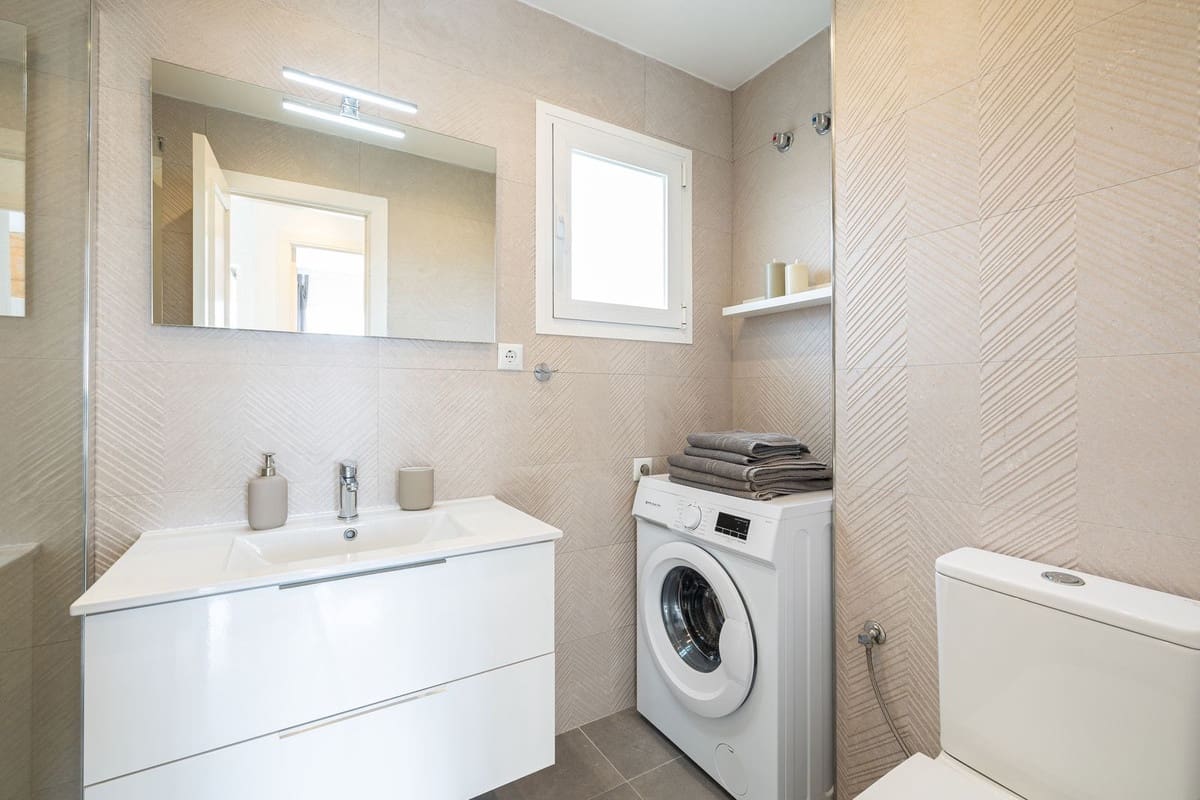 3 makuuhuone Huoneisto myytävänä paikassa Mijas Costa mukana uima-altaan - 390 000 € (Ref: 9480828)