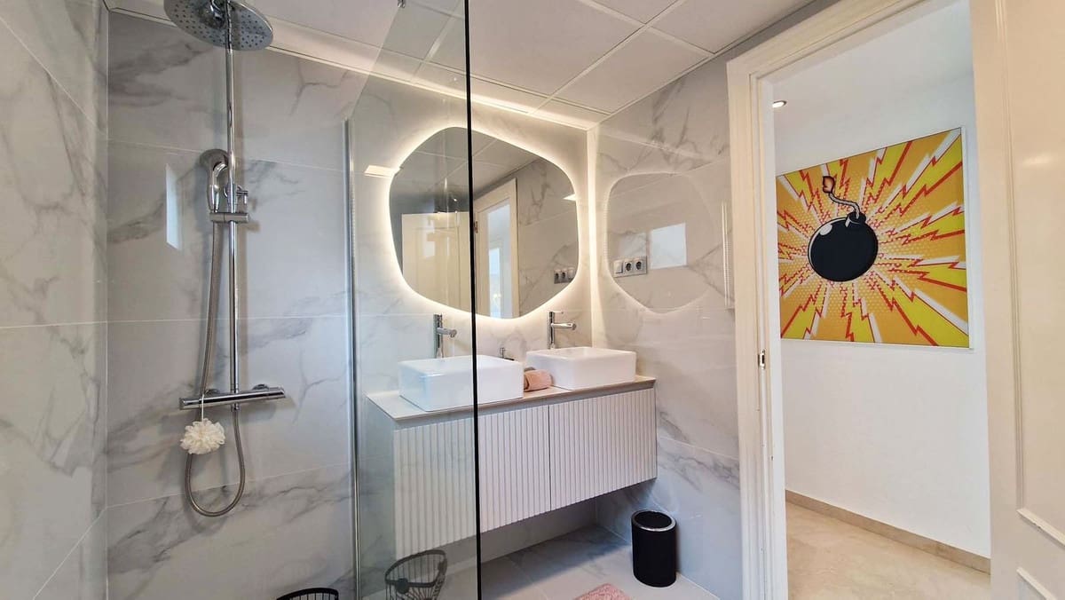 3 bedroom Penthouse for sale in Benalmadena with pool - € 795,000 (Ref: 9481685)