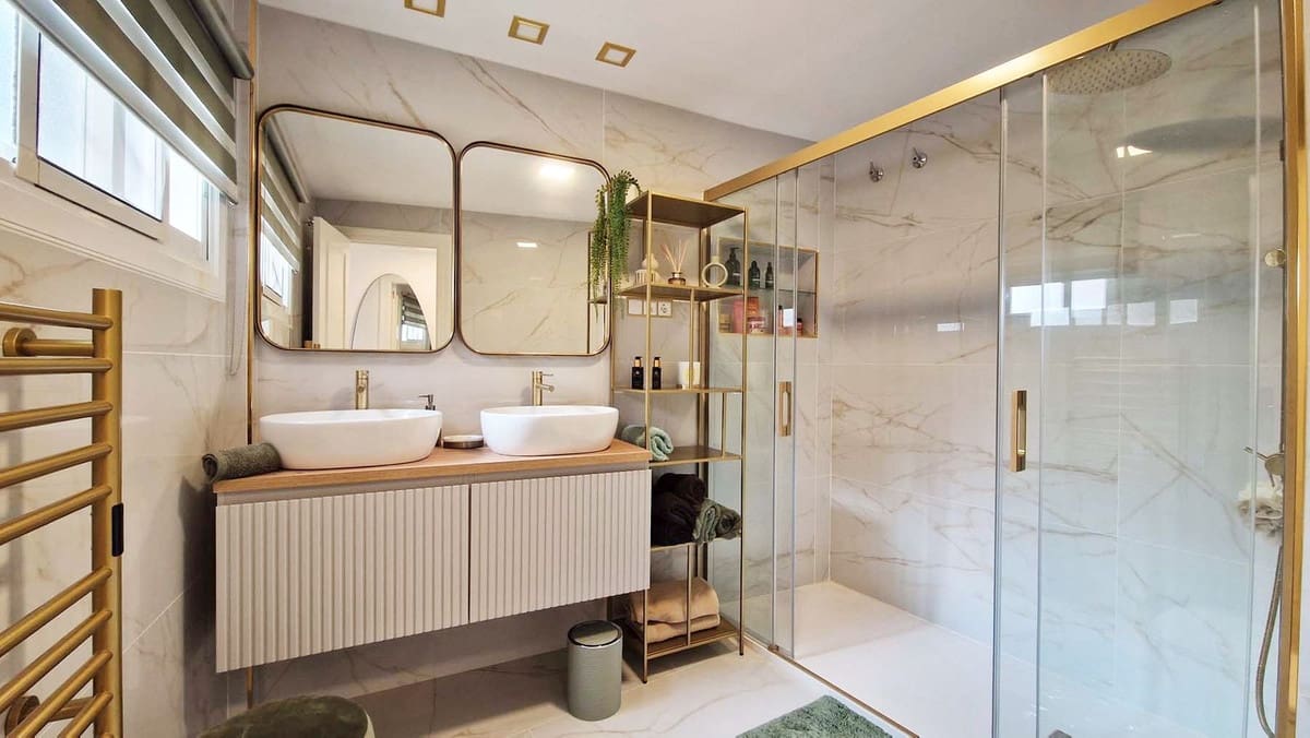 3 bedroom Penthouse for sale in Benalmadena with pool - € 795,000 (Ref: 9481685)