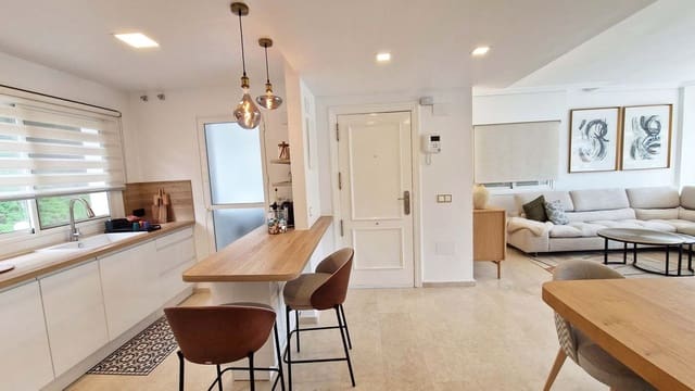 3 sovrum Takvåning till salu i Benalmádena med pool - 795 000 € (Ref: 9481685)