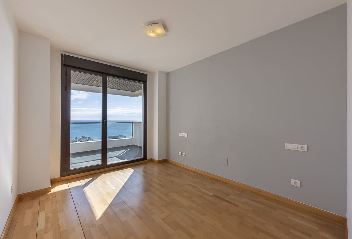 2 sypialnia Apartament na sprzedaż w Casares z basenem garażem - 350 000 € (Ref: 9483300)