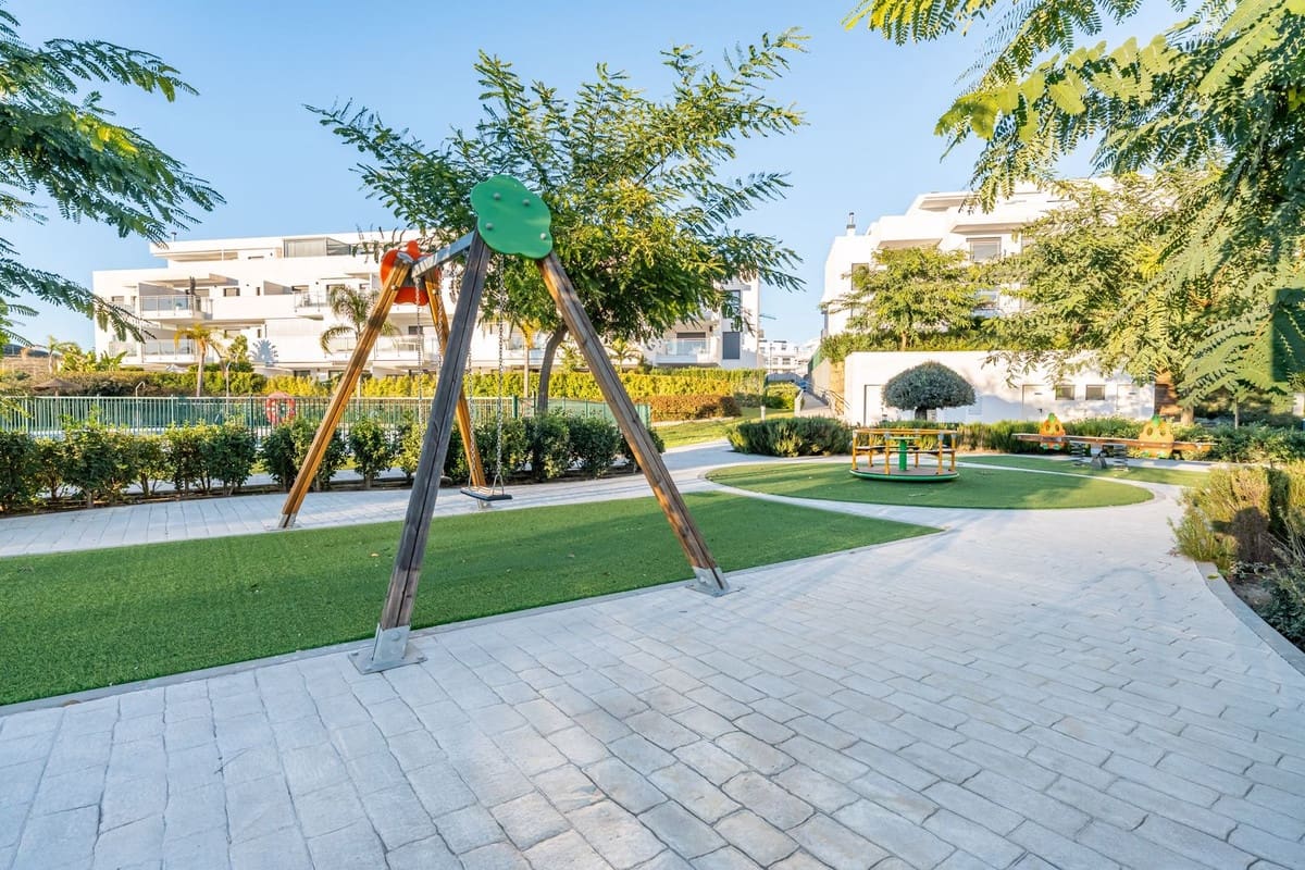 3 bedroom Apartment for sale in Mijas with pool garage - € 395,000 (Ref: 9483353)