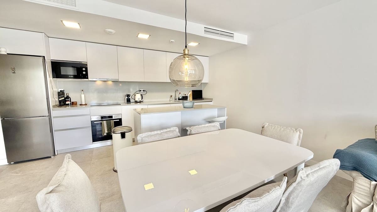 3 slaapkamer Appartement te koop in La Cala de Mijas met zwembad garage - € 575.000 (Ref: 9490934)