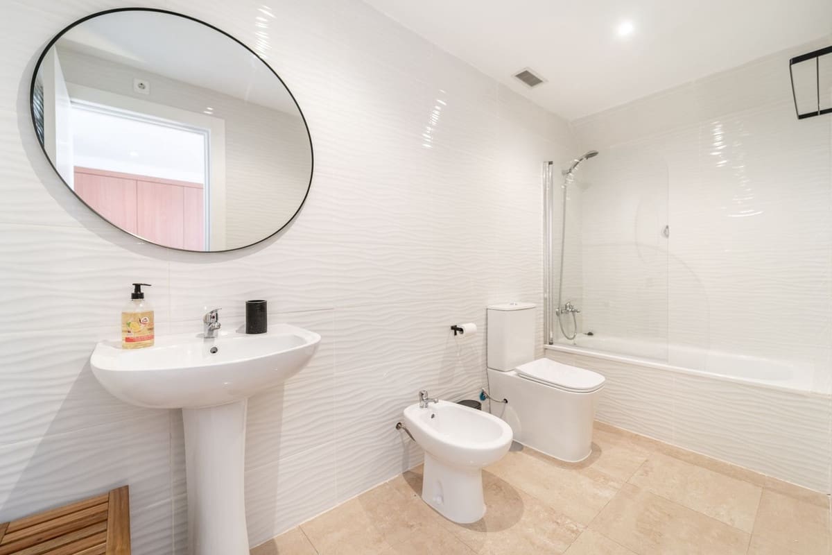 3 bedroom Penthouse for sale in Manilva with pool garage - € 450,000 (Ref: 9496545)