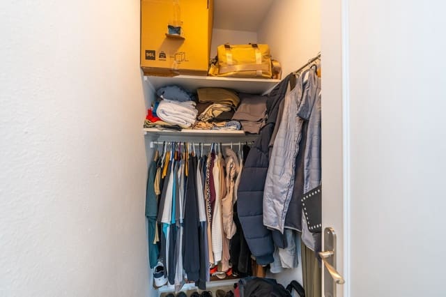 2 bedroom Apartment for sale in El Paraíso, Benahavís with pool garage - € 375,000 (Ref: 9503704)