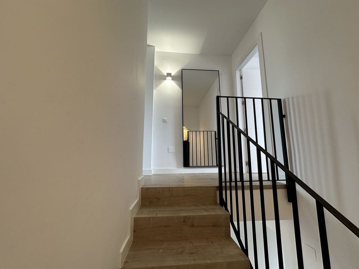 2 bedroom Townhouse for sale in Mijas Costa with pool garage - € 380,000 (Ref: 9508016)