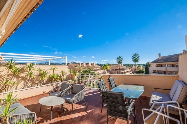 2 sovrum Takvåning till salu i Elviria, Marbella med pool garage - 419 000 € (Ref: 9508064)