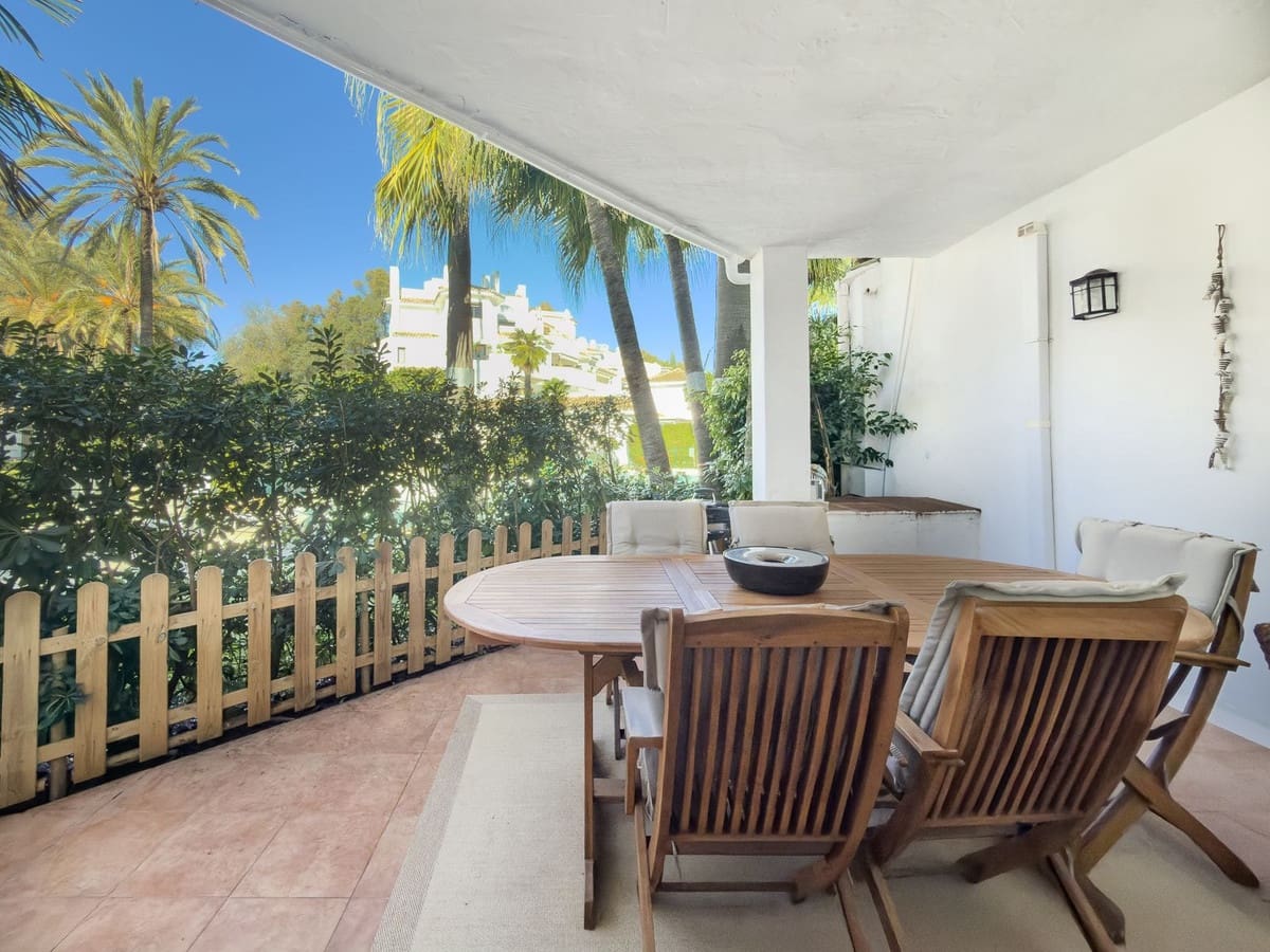 4 sypialnia Apartament na sprzedaż w Elviria z basenem - 1 100 000 € (Ref: 9508076)