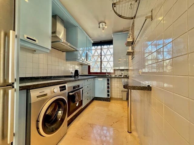 2 Zimmer Apartment zu verkaufen in Casares mit Pool Garage - 250.000 € (Ref: 9528980)