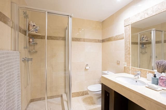 2 bedroom Apartment for sale in Bel-Air, Estepona with pool garage - € 375,000 (Ref: 9536531)