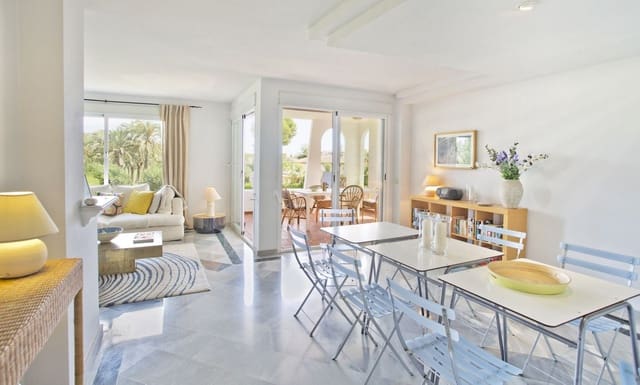 3 soverom Kjedet enebolig til salgs i Guadalmina Baja, Marbella med svømmebasseng garasje - € 695 000 (Ref: 9539801)