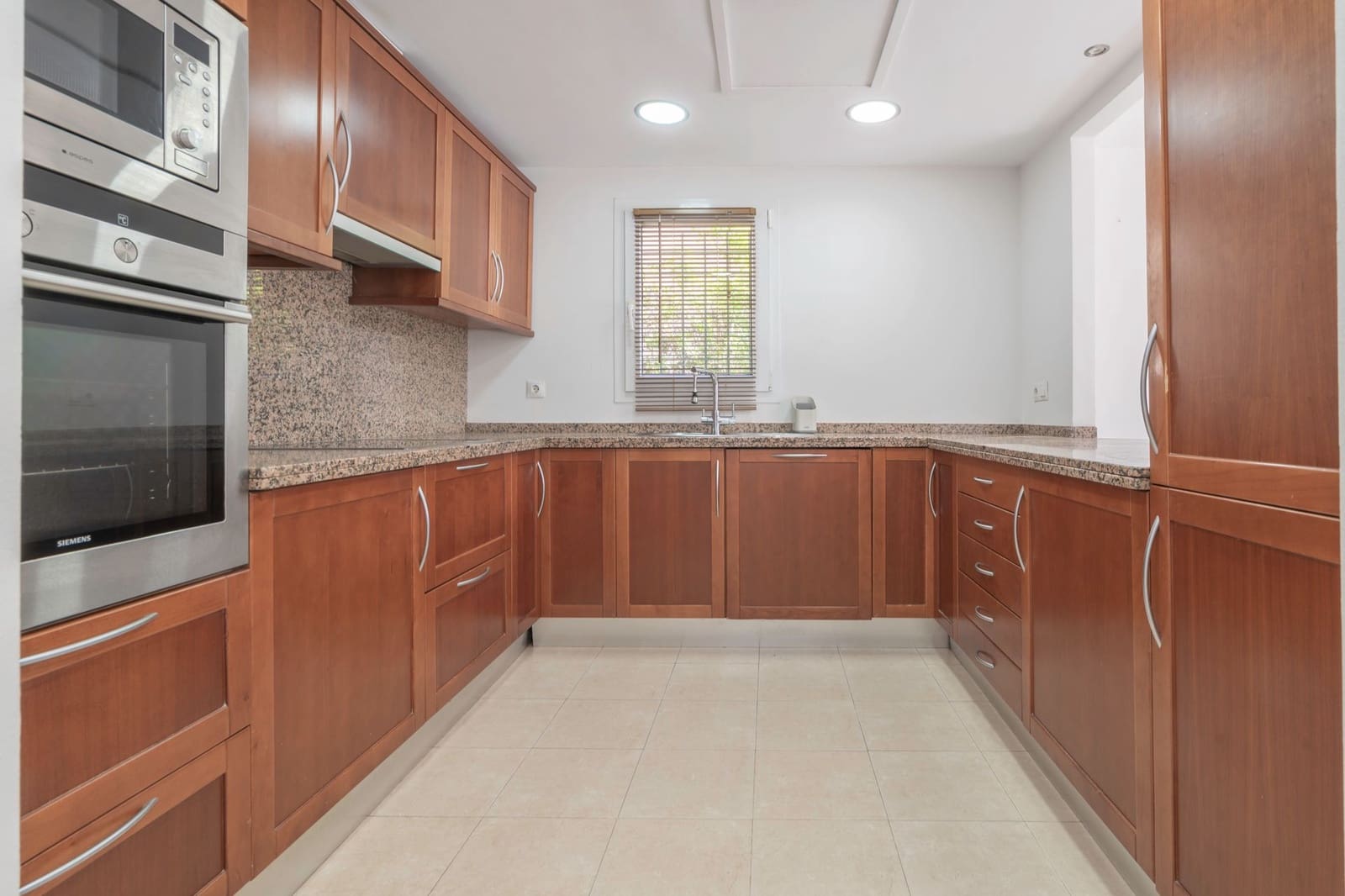 3 soverom Kjedet enebolig til salgs i Riviera del Sol med svømmebasseng garasje - € 500 000 (Ref: 9543916)