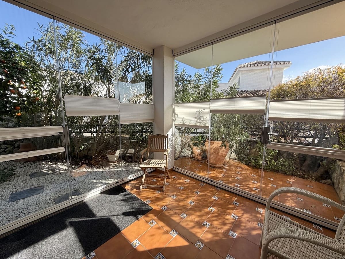 3 bedroom Semi-detached Villa for sale in Benalmadena with pool garage - € 629,000 (Ref: 9560673)