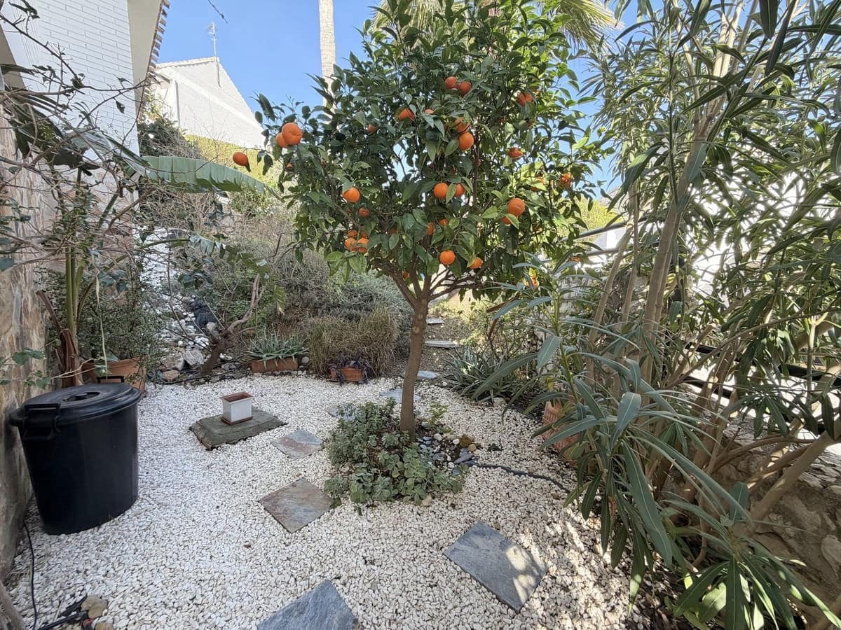 3 bedroom Semi-detached Villa for sale in Benalmadena with pool garage - € 629,000 (Ref: 9560673)