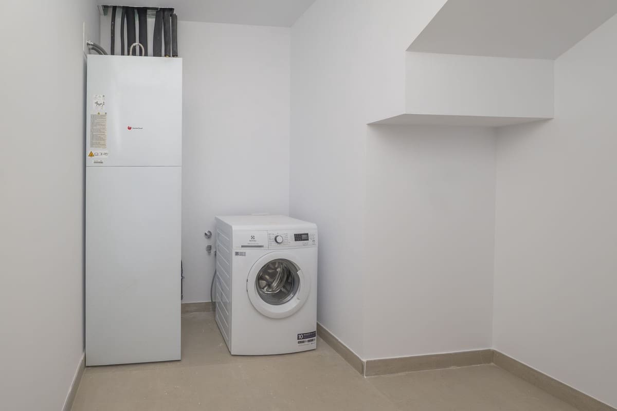 4 sovrum Semi-fristående Villa till salu i Atalaya-Isdabe med pool garage - 1 050 000 € (Ref: 9560676)