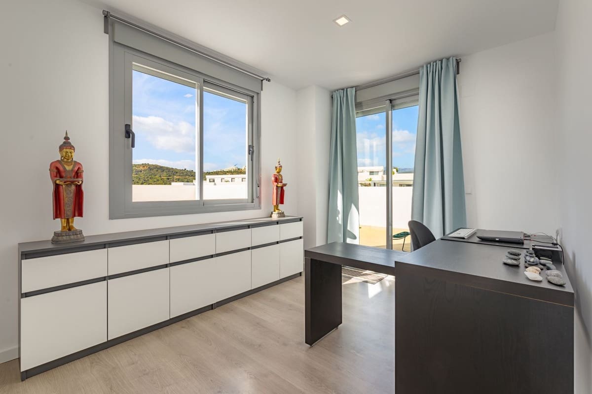 3 camera da letto Attico in vendita in Estepona con piscina garage - 499.500 € (Rif: 9560689)