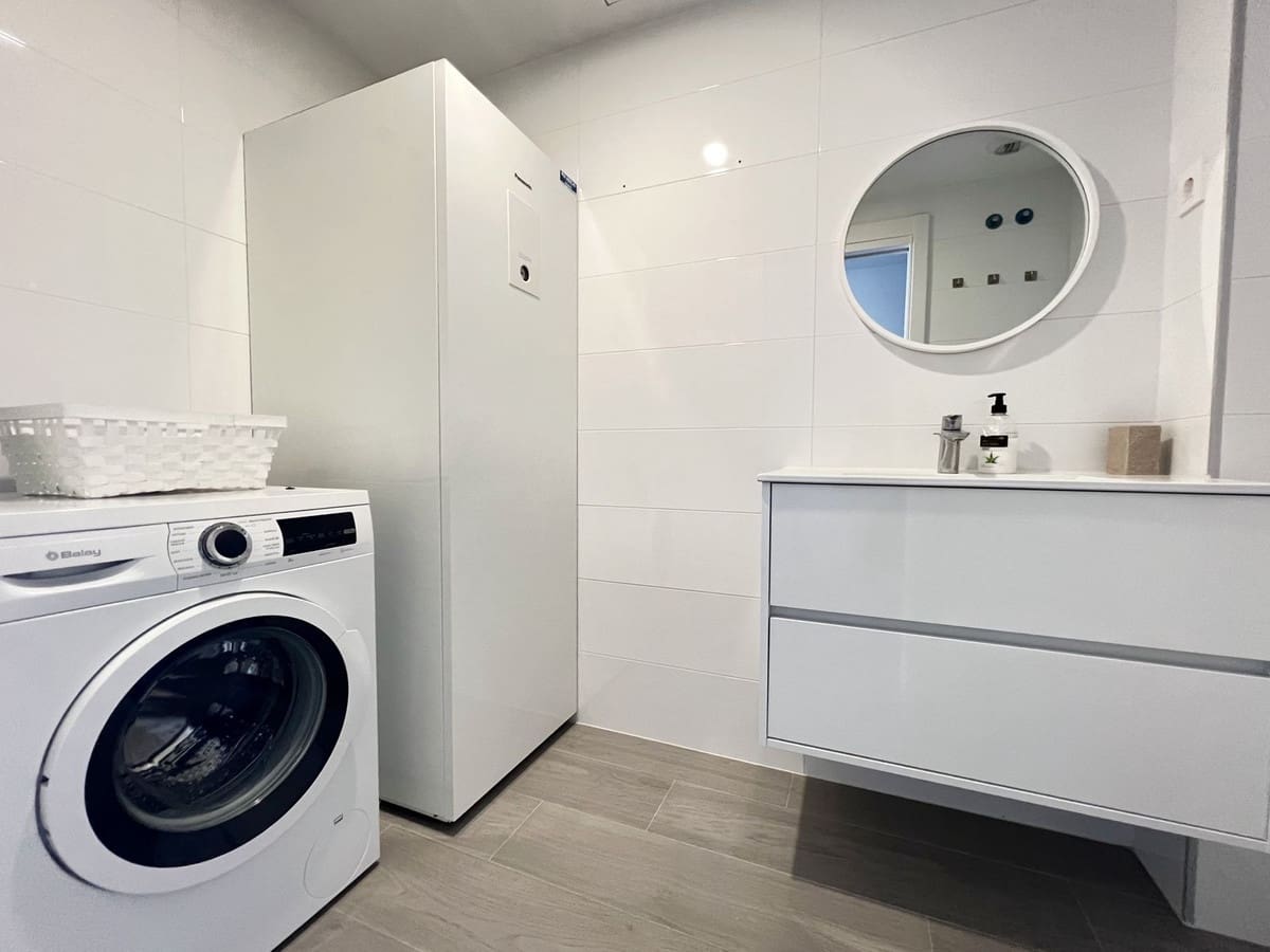 3 Zimmer Apartment zu verkaufen in Mijas Costa mit Pool Garage - 649.000 € (Ref: 9564137)