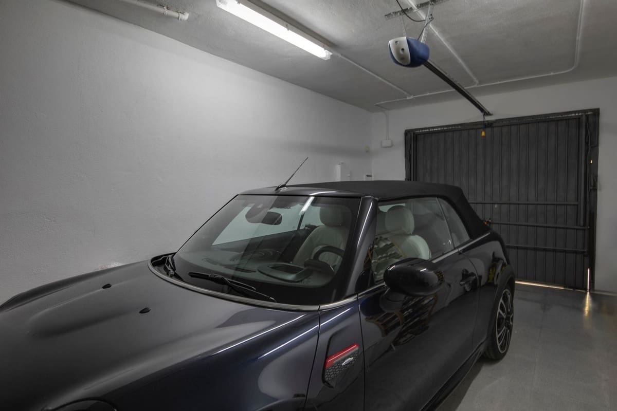 4 sypialnia Dom blizniak na sprzedaż w Benahavis z basenem garażem - 1 050 000 € (Ref: 9570281)