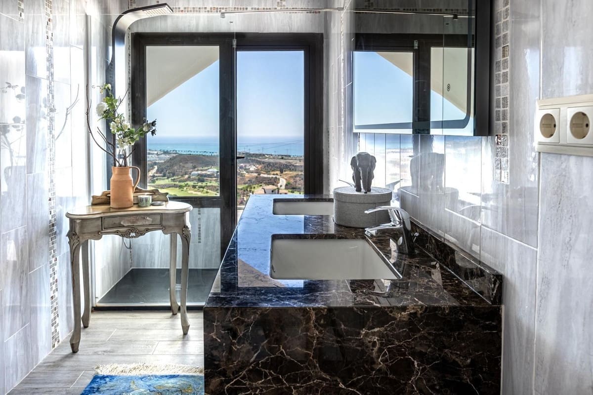 5 quarto Penthouse para venda em Mijas com piscina garagem - 900 000 € (Ref: 9575386)