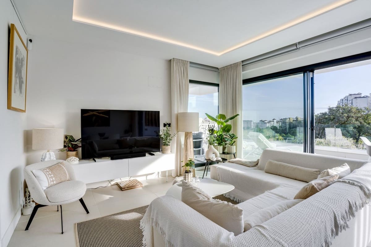 3 quarto Apartamento para venda em Estepona com piscina garagem - 779 000 € (Ref: 9578270)