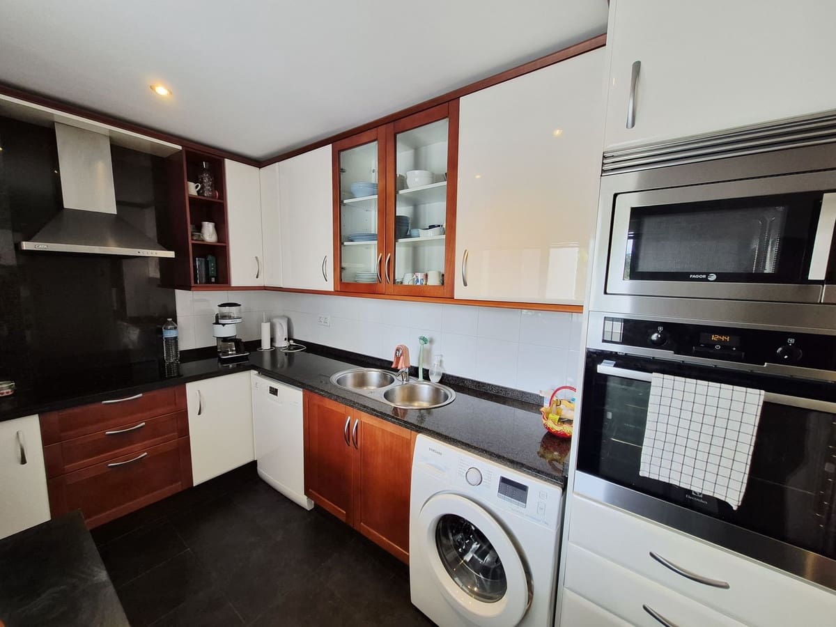 2 sypialnia Apartament na sprzedaż w Miraflores z basenem garażem - 399 000 € (Ref: 9585252)