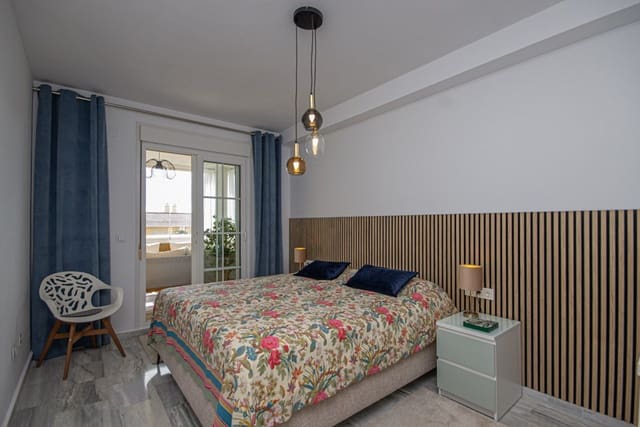 2 chambre Appartement à vendre à Cabopino, Marbella avec piscine garage - 525 000 € (Ref: 9590417)