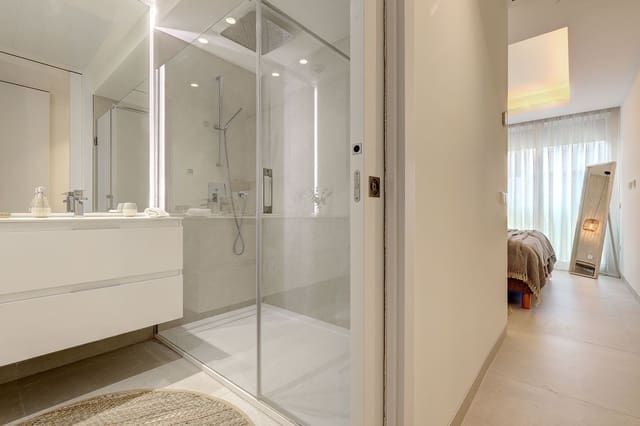 3 sovrum Strandlägenhet till salu i Estepona med pool garage - 2 150 000 € (Ref: 9598510)