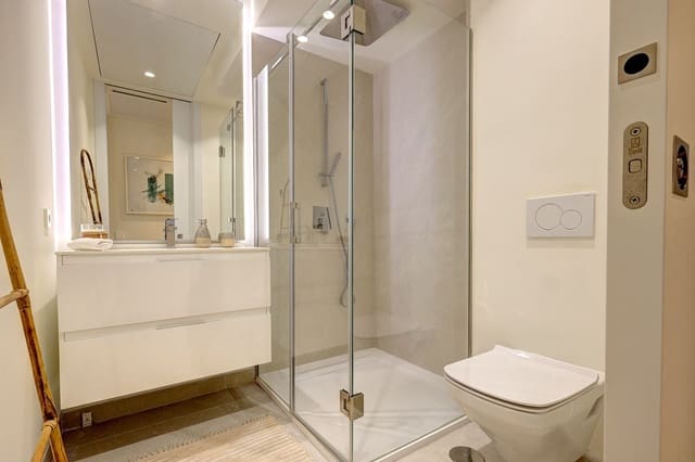 3 sovrum Strandlägenhet till salu i Estepona med pool garage - 2 150 000 € (Ref: 9598510)