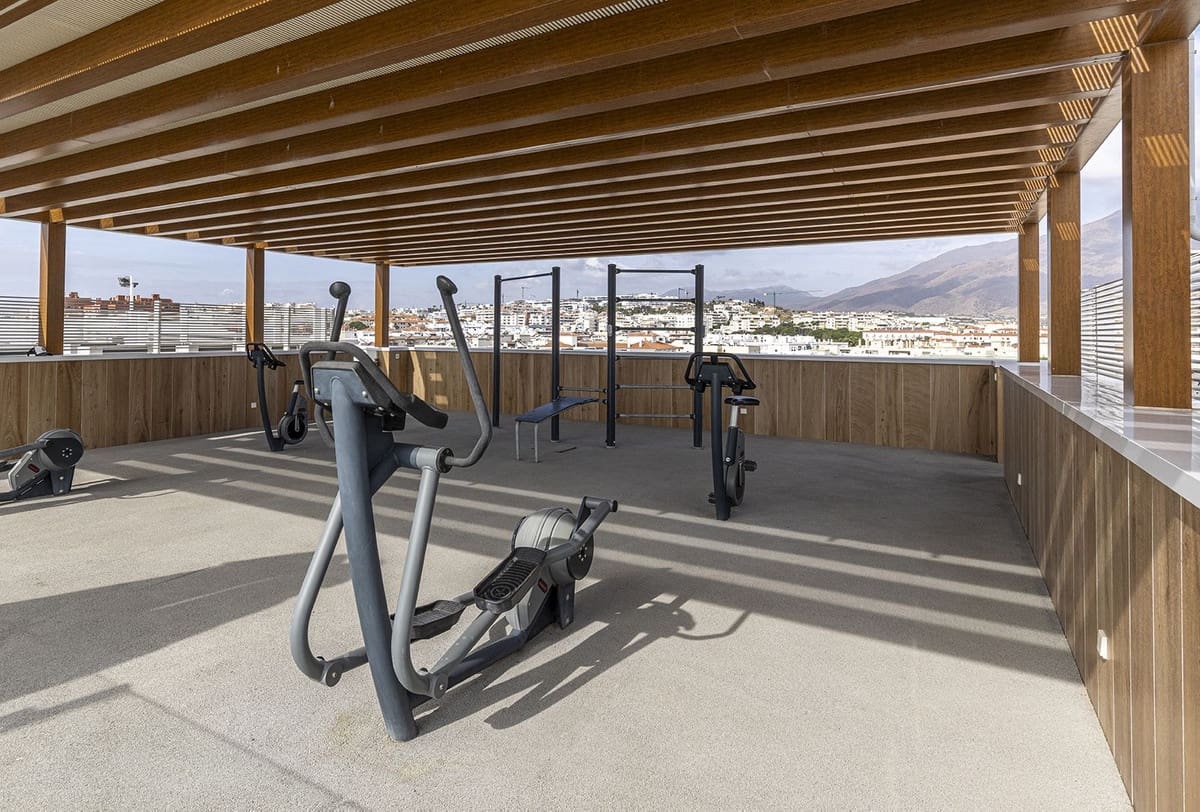 3 bedroom Beach Apartment for sale in Estepona with pool garage - € 2,150,000 (Ref: 9598510)