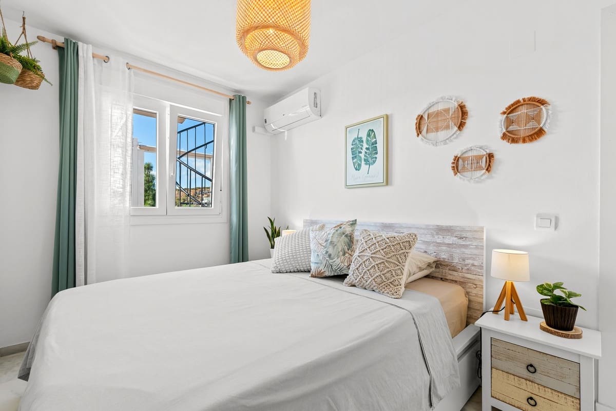 3 Zimmer Penthouse zu verkaufen in Casares mit Pool Garage - 289.000 € (Ref: 9598511)