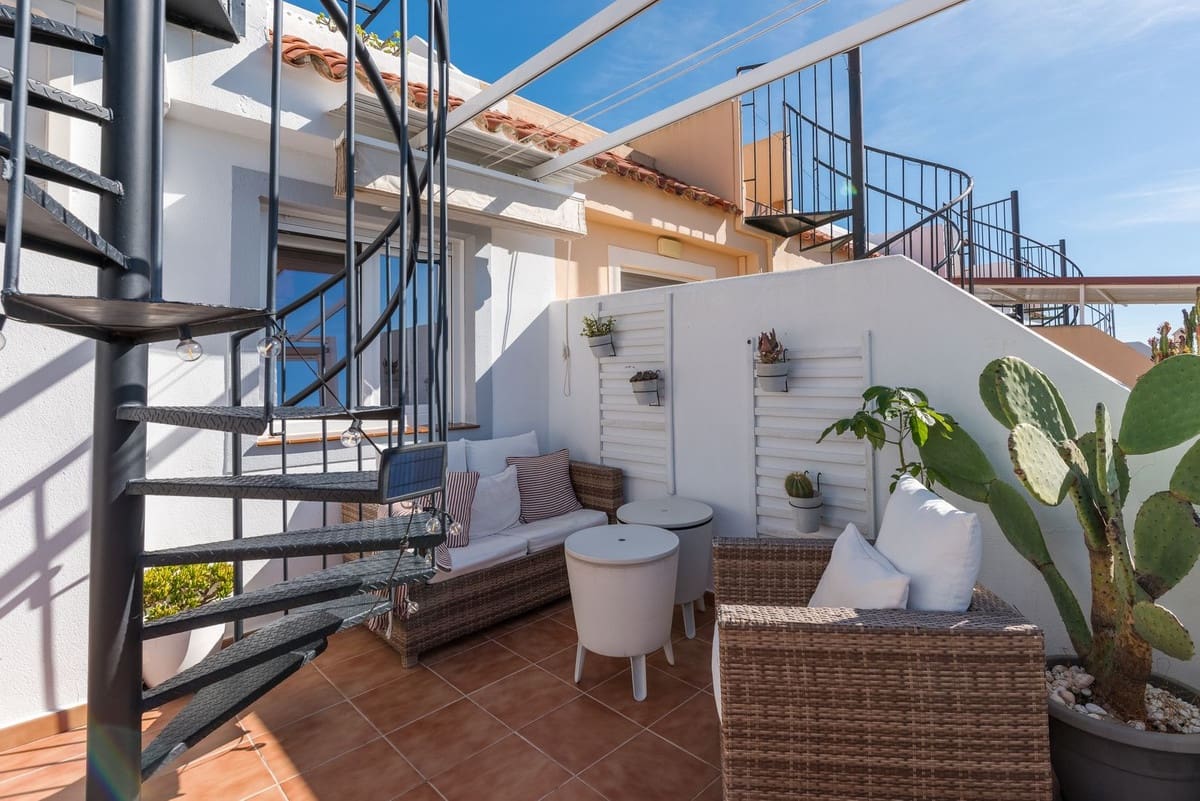 3 Zimmer Penthouse zu verkaufen in Casares mit Pool Garage - 289.000 € (Ref: 9598511)