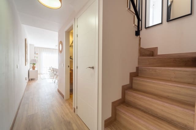 Apartamento de 3 habitaciones en Fuengirola en venta con piscina garaje - 385.000 € (Ref: 9603562)