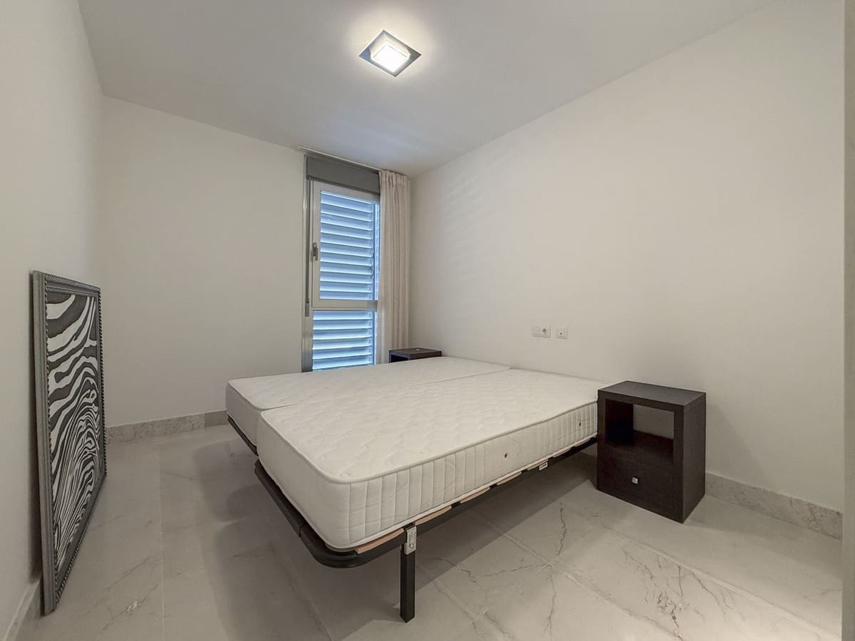 3 makuuhuone Huoneisto myytävänä paikassa Manilva mukana uima-altaan 
autotalli - 380 000 € (Ref: 9603623)