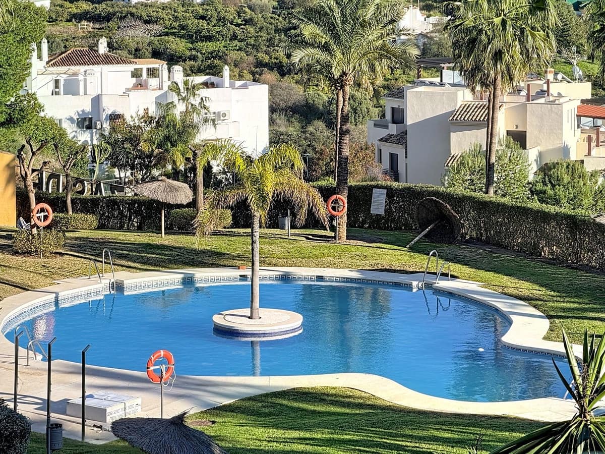 2 bedroom Apartment for sale in New Golden Mile with pool garage - € 299,000 (Ref: 9610500)