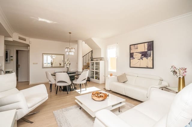 2 sypialnia Penthouse na sprzedaż w Elviria, Marbella z basenem garażem - 498 000 € (Ref: 9610595)