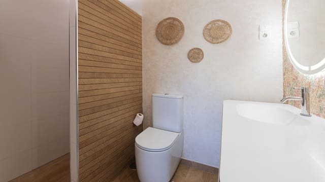 4 quarto Moradia Geminada para venda em Benalmádena com piscina garagem - 675 000 € (Ref: 9611951)