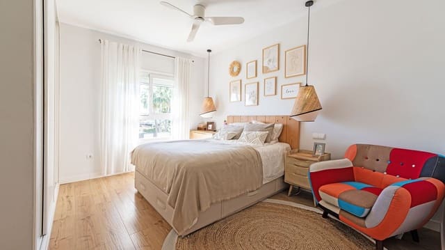 4 quarto Moradia Geminada para venda em Benalmádena com piscina garagem - 675 000 € (Ref: 9611951)