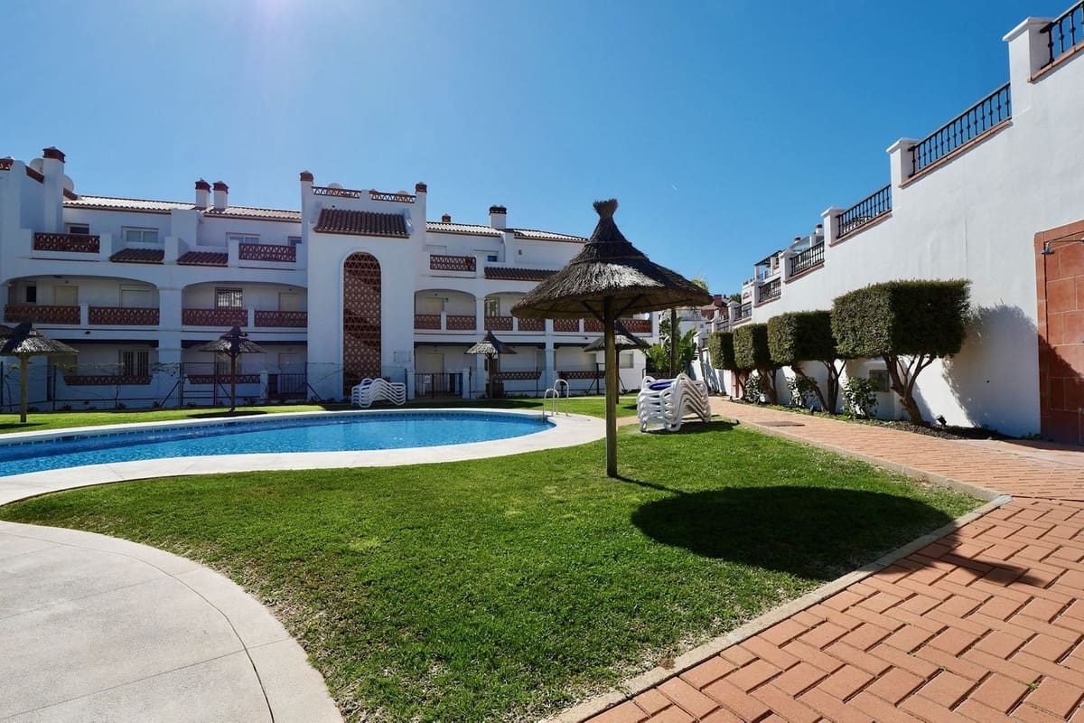 2 quarto Apartamento para venda em Calahonda com piscina garagem - 338 000 € (Ref: 9622868)