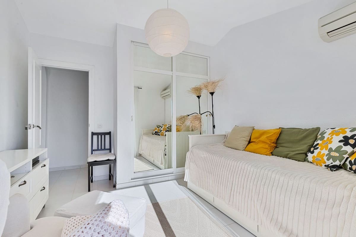 2 sovrum Takvåning till salu i Fuengirola med pool garage - 395 000 € (Ref: 9624253)