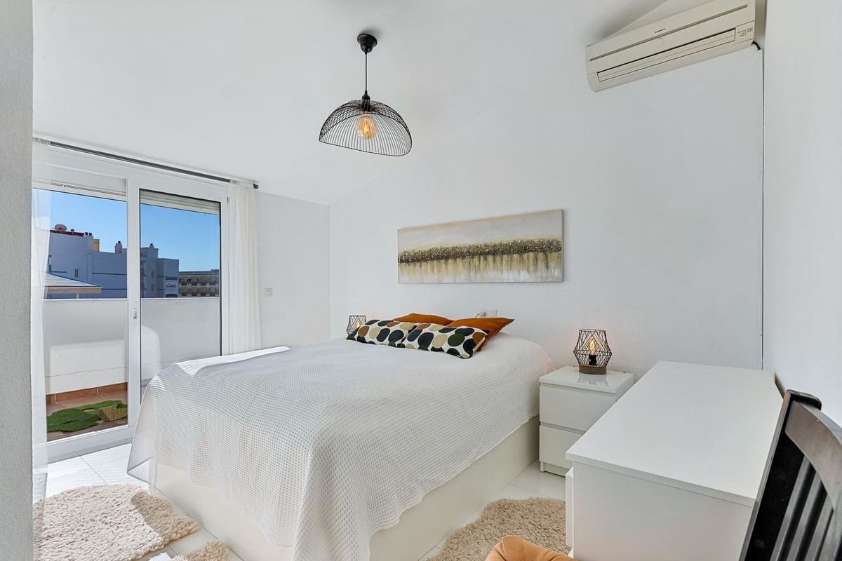 2 sovrum Takvåning till salu i Fuengirola med pool garage - 395 000 € (Ref: 9624253)