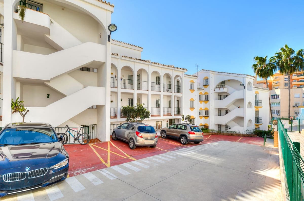 2 sovrum Takvåning till salu i Fuengirola med pool garage - 395 000 € (Ref: 9624253)