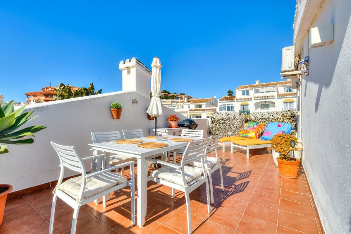 2 sovrum Takvåning till salu i Fuengirola med pool garage - 395 000 € (Ref: 9624253)