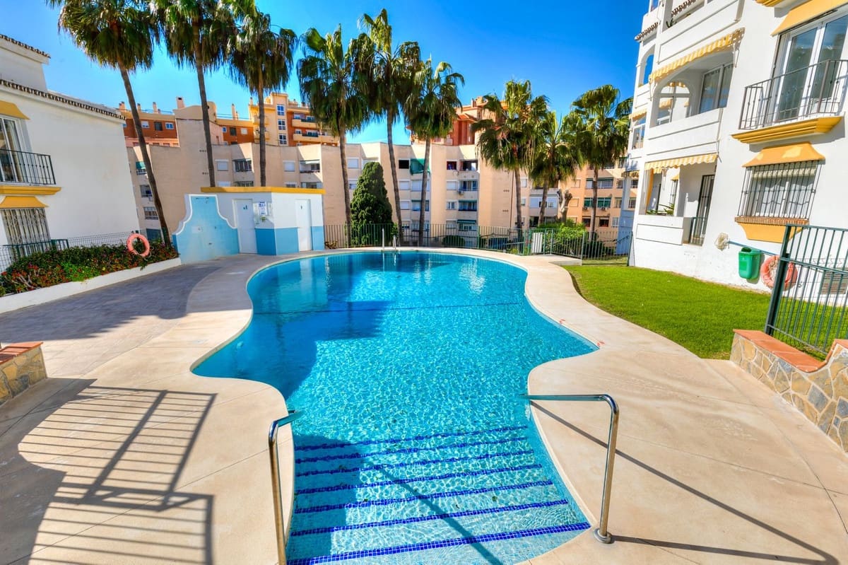 2 sovrum Takvåning till salu i Fuengirola med pool garage - 395 000 € (Ref: 9624253)