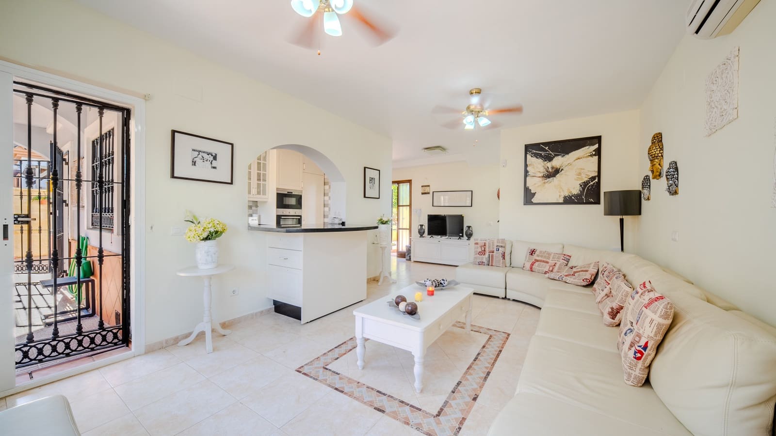 3 slaapkamer Villa te koop in Manilva met zwembad - € 589.000 (Ref: 9632865)