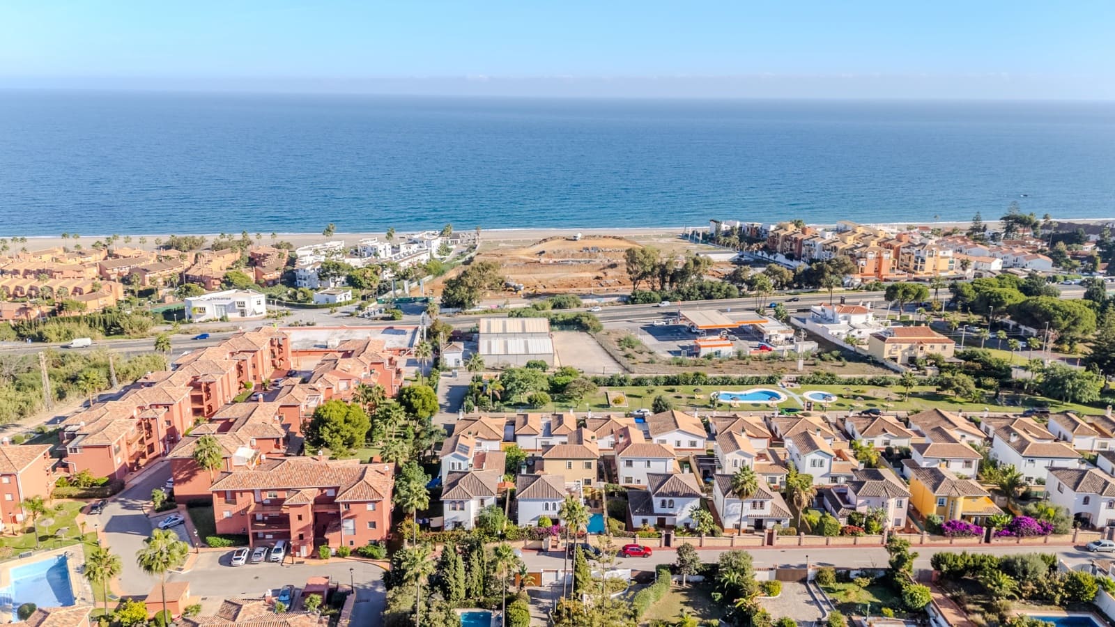 3 slaapkamer Villa te koop in Manilva met zwembad - € 589.000 (Ref: 9632865)