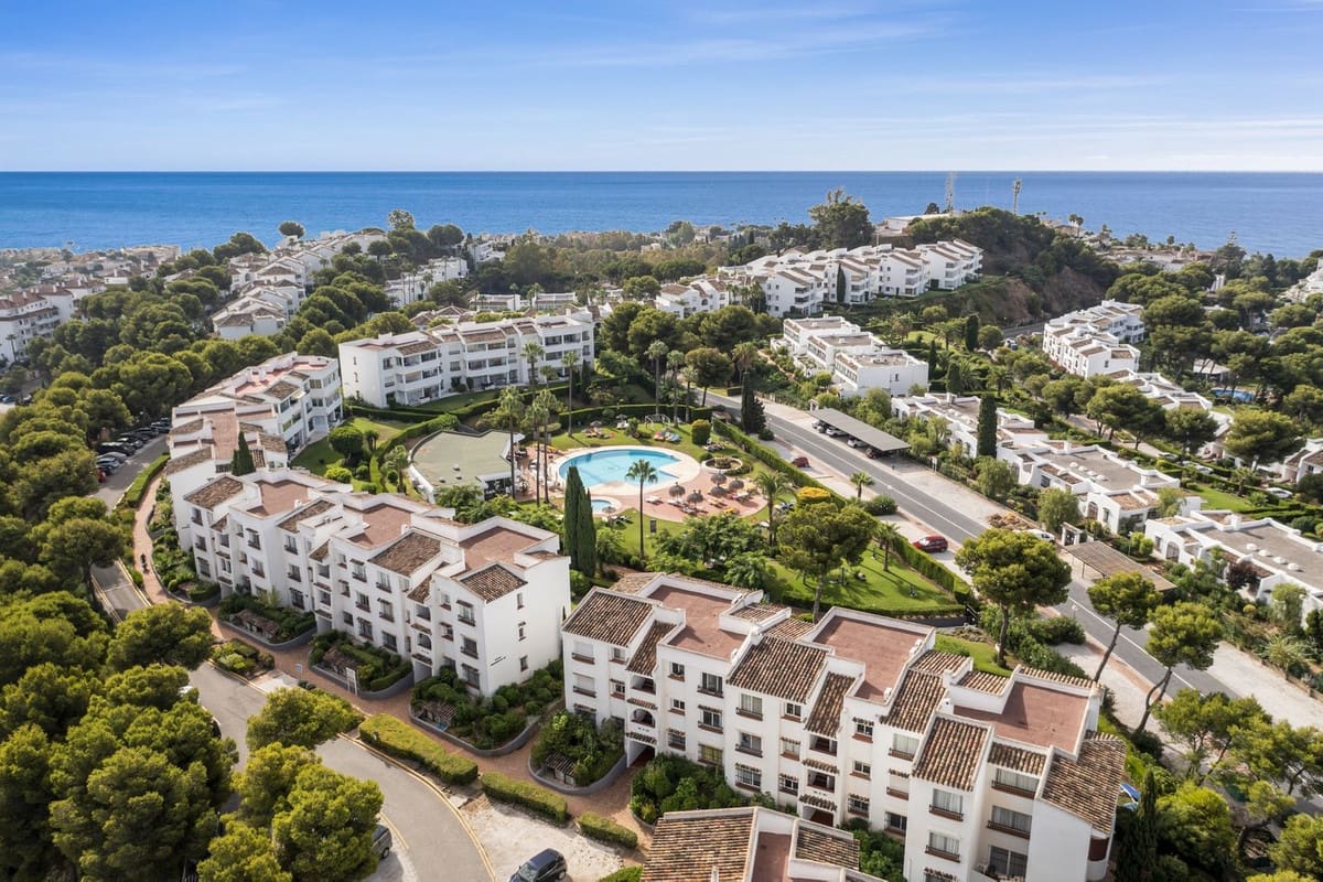 2 Zimmer Apartment zu verkaufen in Miraflores mit Pool - 350.000 € (Ref: 9643583)