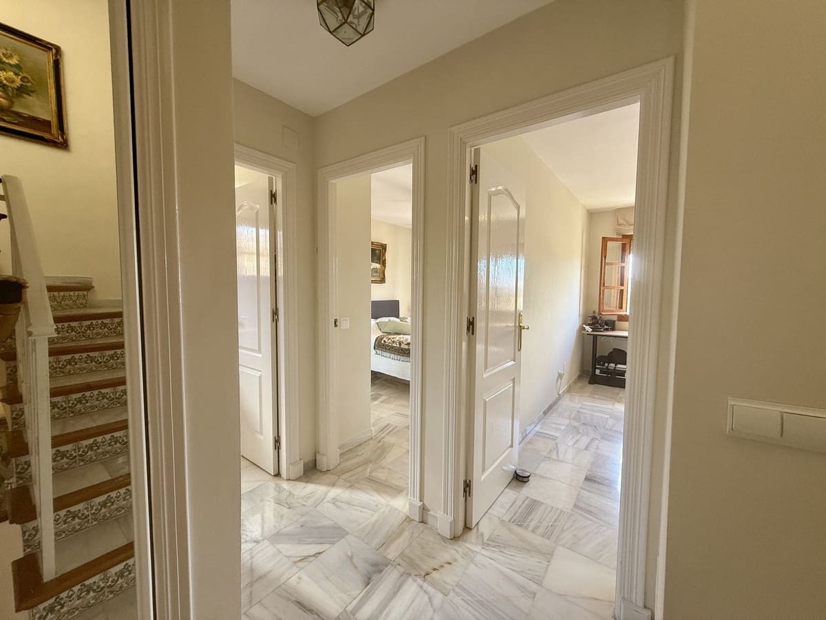 2 slaapkamer Huis te koop in Mijas Golf met zwembad garage - € 415.000 (Ref: 9643585)