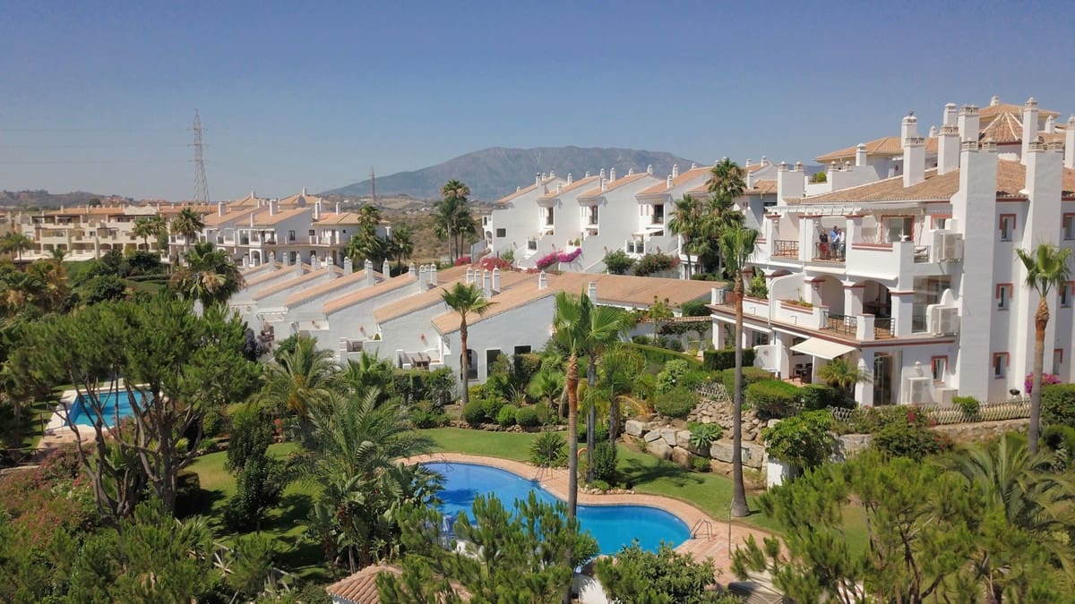 2 Zimmer Penthouse zu verkaufen in Miraflores mit Pool Garage - 469.000 € (Ref: 9643586)